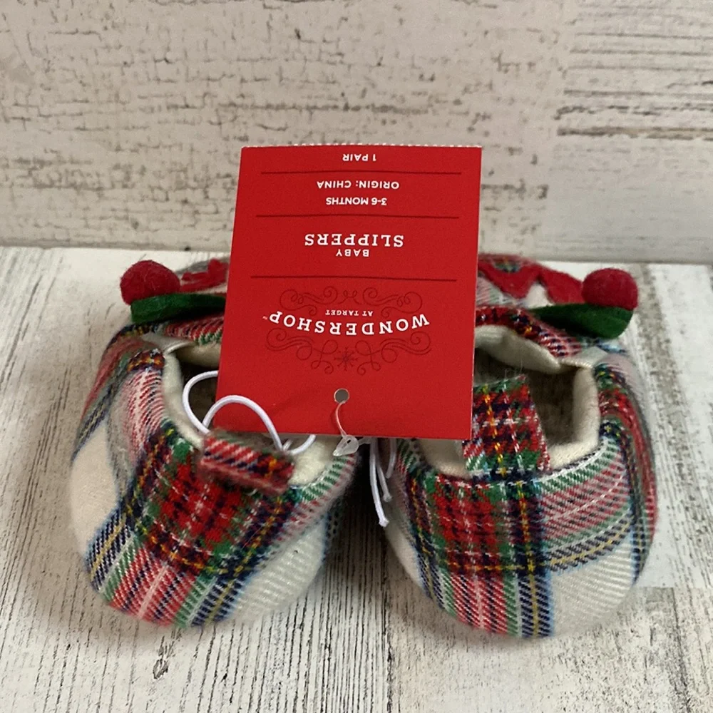 Baby Elf Slippers Size 3-6 Months NEW